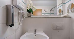 thumbnail: Bathroom