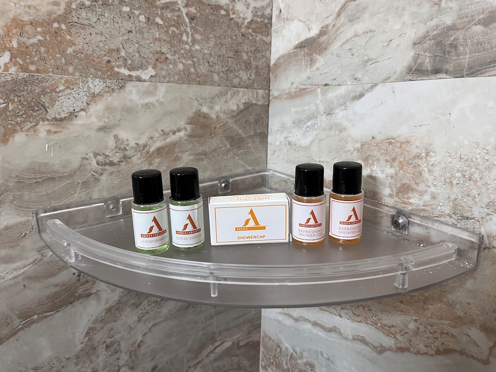 Bathroom amenities