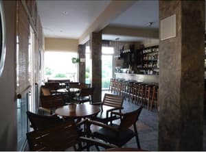 thumbnail: Bar (on property)