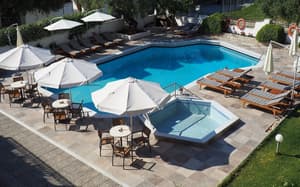 thumbnail: Outdoor pool