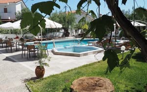thumbnail: Outdoor pool