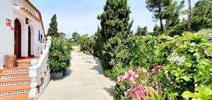thumbnail: Exterior