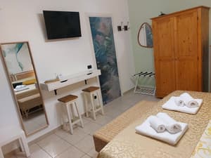 thumbnail: Room amenity