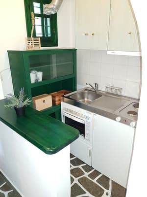 thumbnail: Private kitchenette