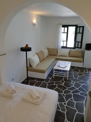 thumbnail: Living area