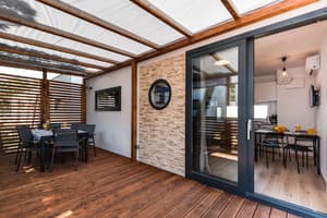 thumbnail: Property entrance