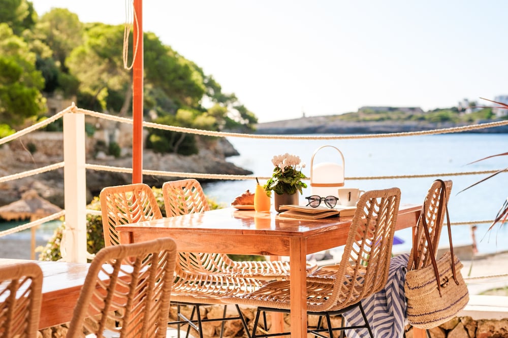 Beach bar