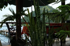 thumbnail: Restaurant