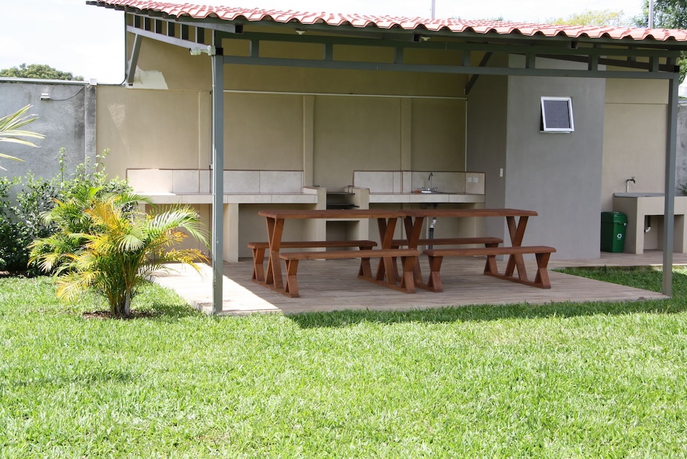 BBQ/picnic area