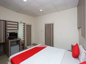 thumbnail: Room