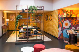 thumbnail: Lobby lounge