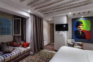 thumbnail: Room