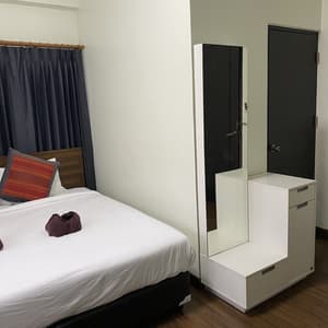 thumbnail: Room