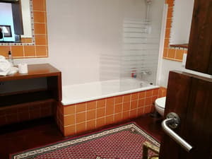 thumbnail: Bathroom