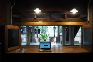 thumbnail: Reception