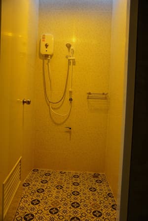 thumbnail: Bathroom shower