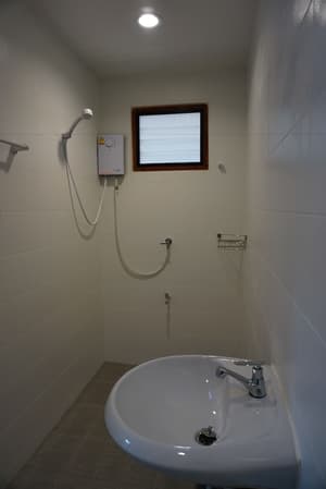thumbnail: Bathroom amenities
