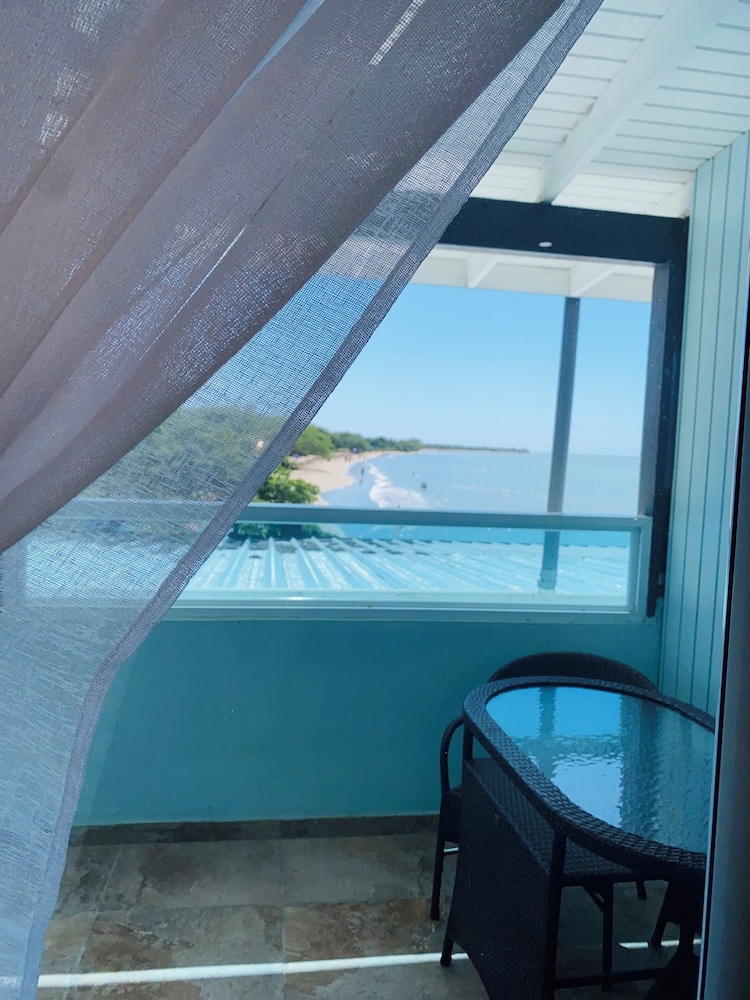Beach/ocean view