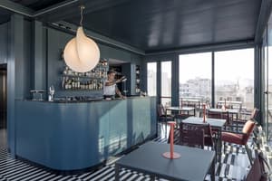 thumbnail: Bar (on property)