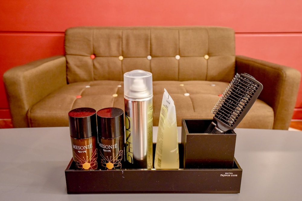 Bathroom amenities