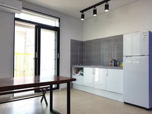 thumbnail: In-room dining