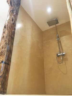 thumbnail: Bathroom shower