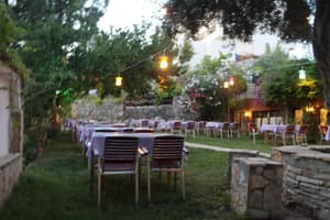 thumbnail: Restaurant