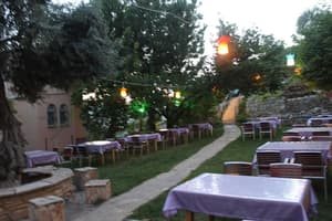 thumbnail: Restaurant