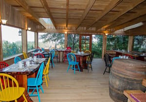 thumbnail: Breakfast area