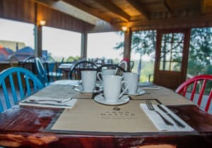 thumbnail: Breakfast area