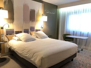 thumbnail: Room
