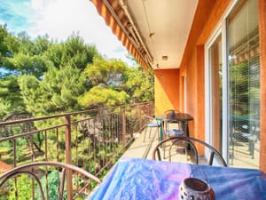 thumbnail: Balcony