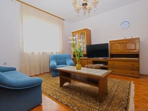thumbnail: Living room