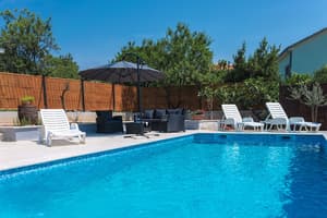 thumbnail: Outdoor pool