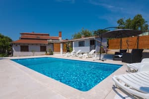 thumbnail: Outdoor pool