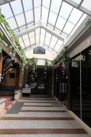 thumbnail: Exterior detail