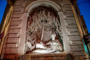 thumbnail: Exterior detail