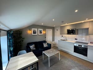 thumbnail: In-room dining