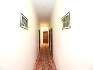thumbnail: Hallway