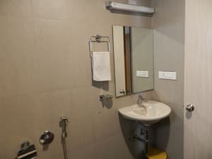 thumbnail: Bathroom sink