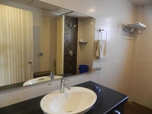 thumbnail: Bathroom sink