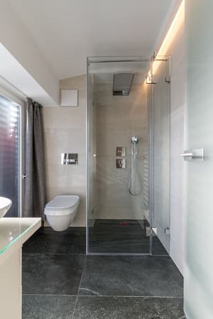 thumbnail: Bathroom shower