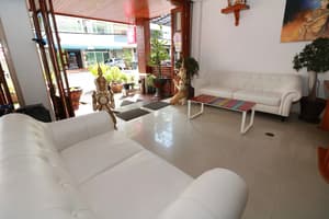 thumbnail: Reception hall