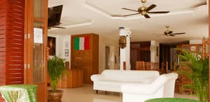thumbnail: Lobby sitting area
