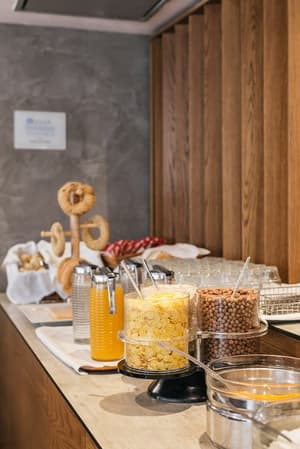 thumbnail: Breakfast buffet