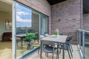 thumbnail: Balcony