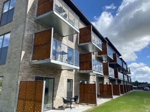 thumbnail: Garden view