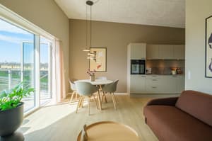 thumbnail: Living area