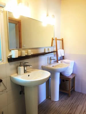 thumbnail: Bathroom sink