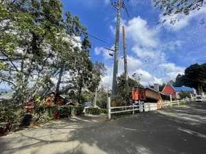 thumbnail: Front of property